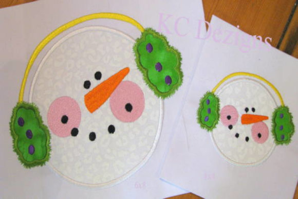 A Snowman Face Applique Design That Gets the Holiday Mood Right